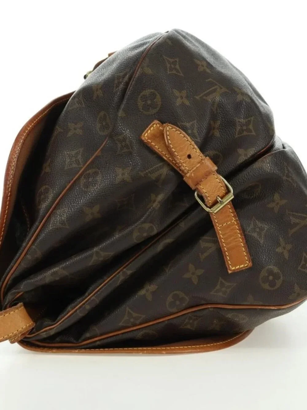 LOUIS VUITTON Monogram Saumur 35 Shoulder Bag M42254 LV Auth am11646A